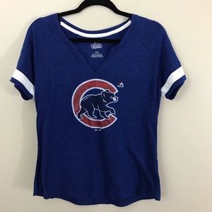 Chicago Cubs Majestic women’s large blue t-shirt